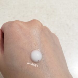 リサージクリアエフェクターはこんなテクスチャー|化粧品専門店柳屋